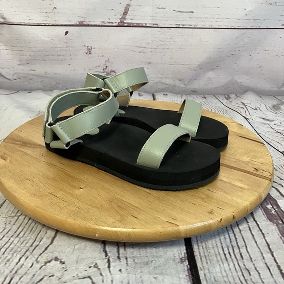 Able Macy Sandal Shoe Womens Size 6 Comfy Sporty Light Green Strappy - Picture 1 of 7